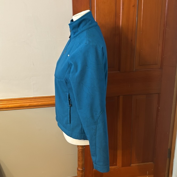 The North Face Jacket - Picture 2 of 8